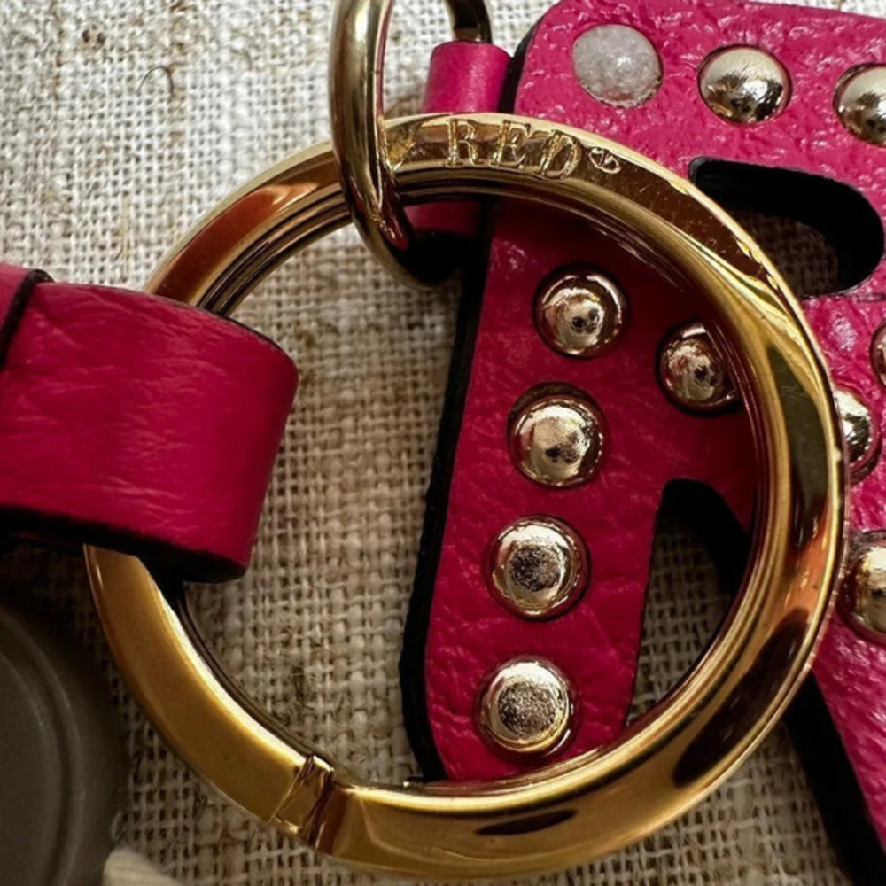 Valentino Red Leather Keychain with Star Studs‎ - Made in Italy - Pre-Loved - Picture 3 of 4